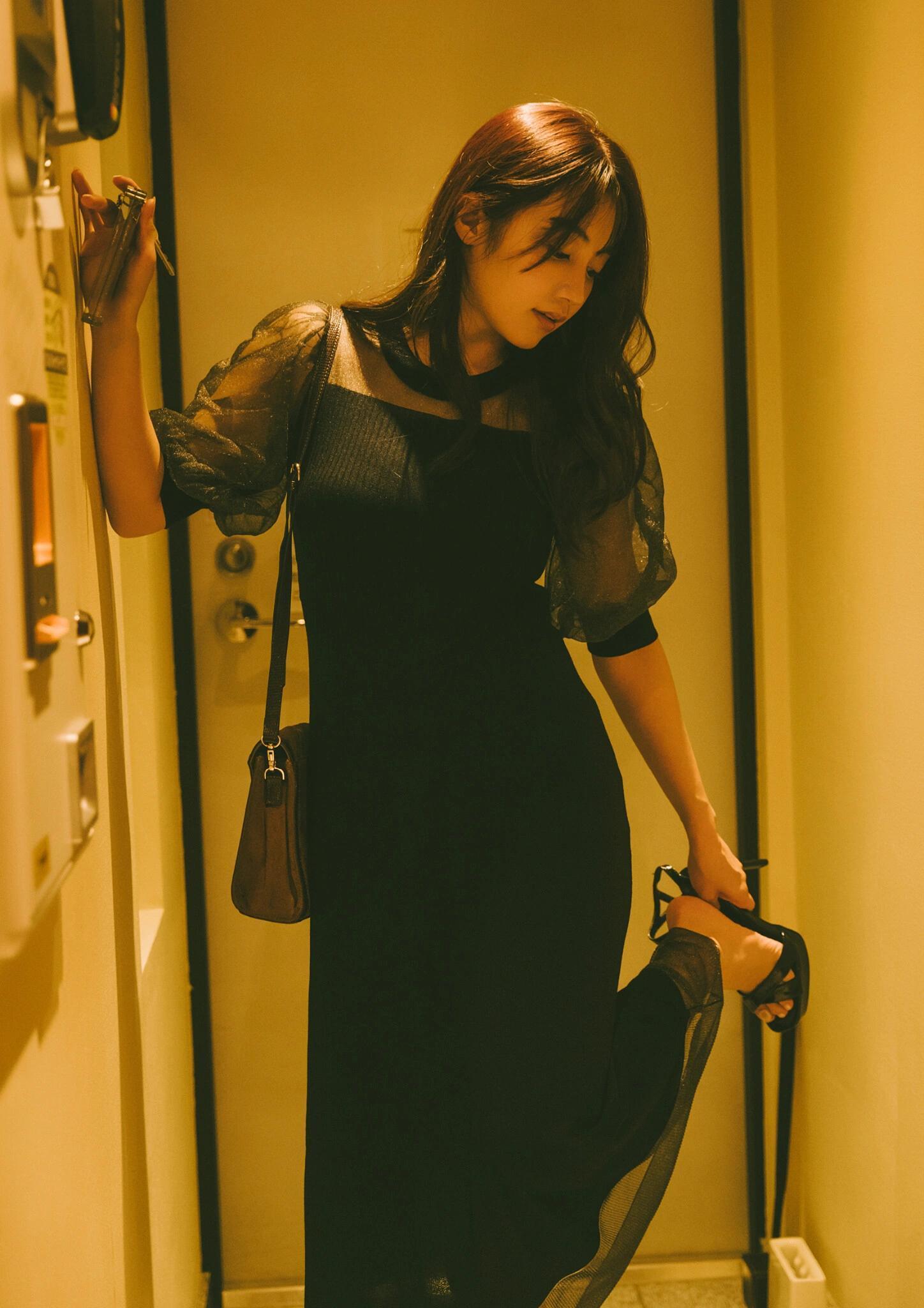 Hikari Kuroki 黒木ひかり, BRODYデジタル写真集 「Midnight romance」 Set.03(14)