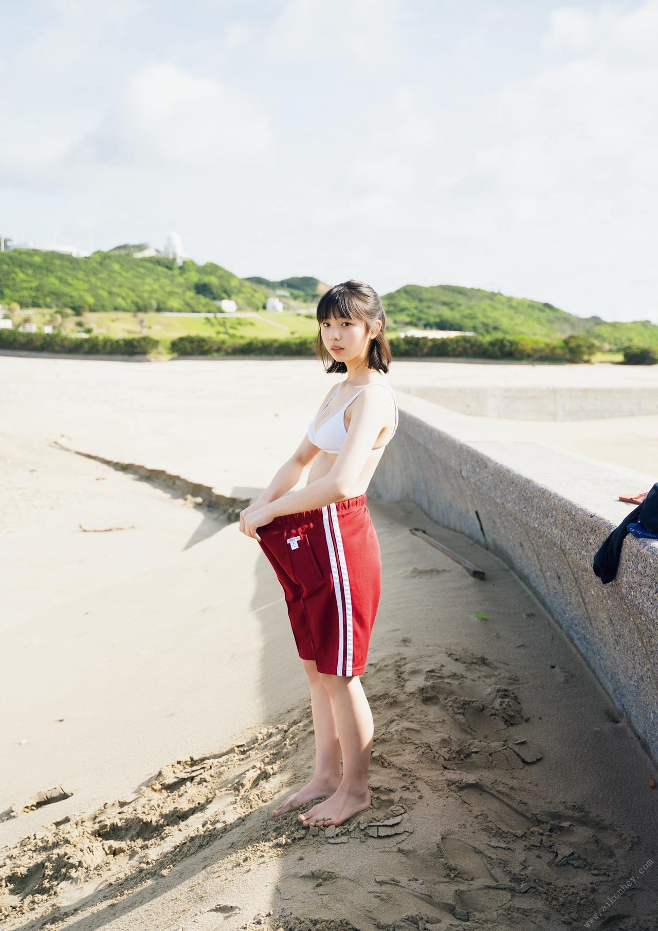 Hina Kikuchi 菊地姫奈, １ｓｔ写真集 はばたき Set.04(3)