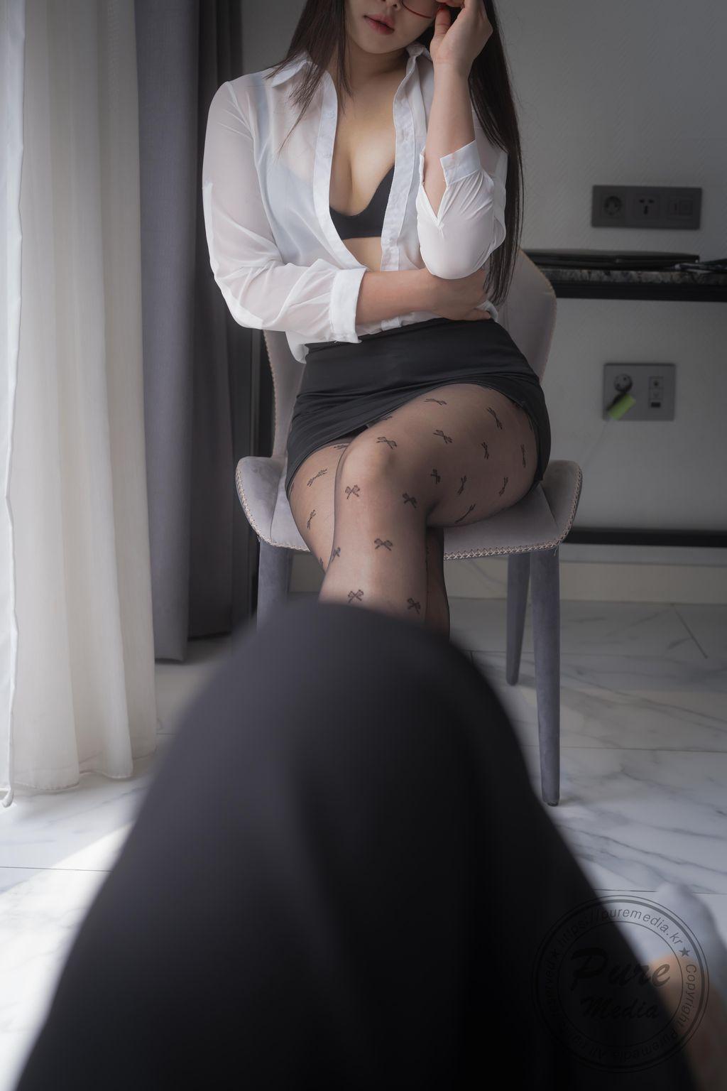 Pure Media Vol.252: SoU (소유): Basic Instinct & The Manager is Mine (123 photos)(7)