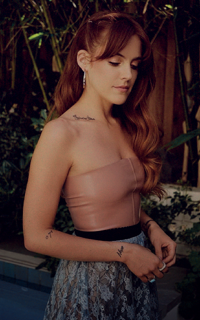 Riley Keough - Page 3 4xPCOCLQ_o