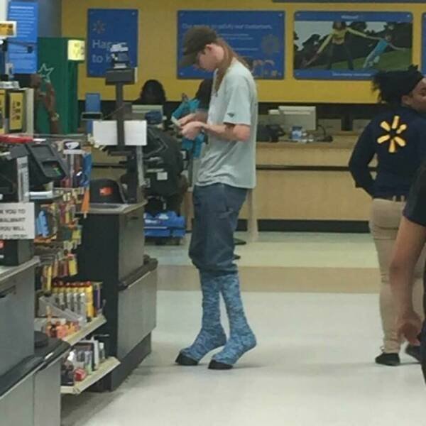 WALMART PEOPLE 3 4EqkUv9x_o