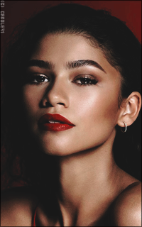 Zendaya Coleman KADeWfKy_o