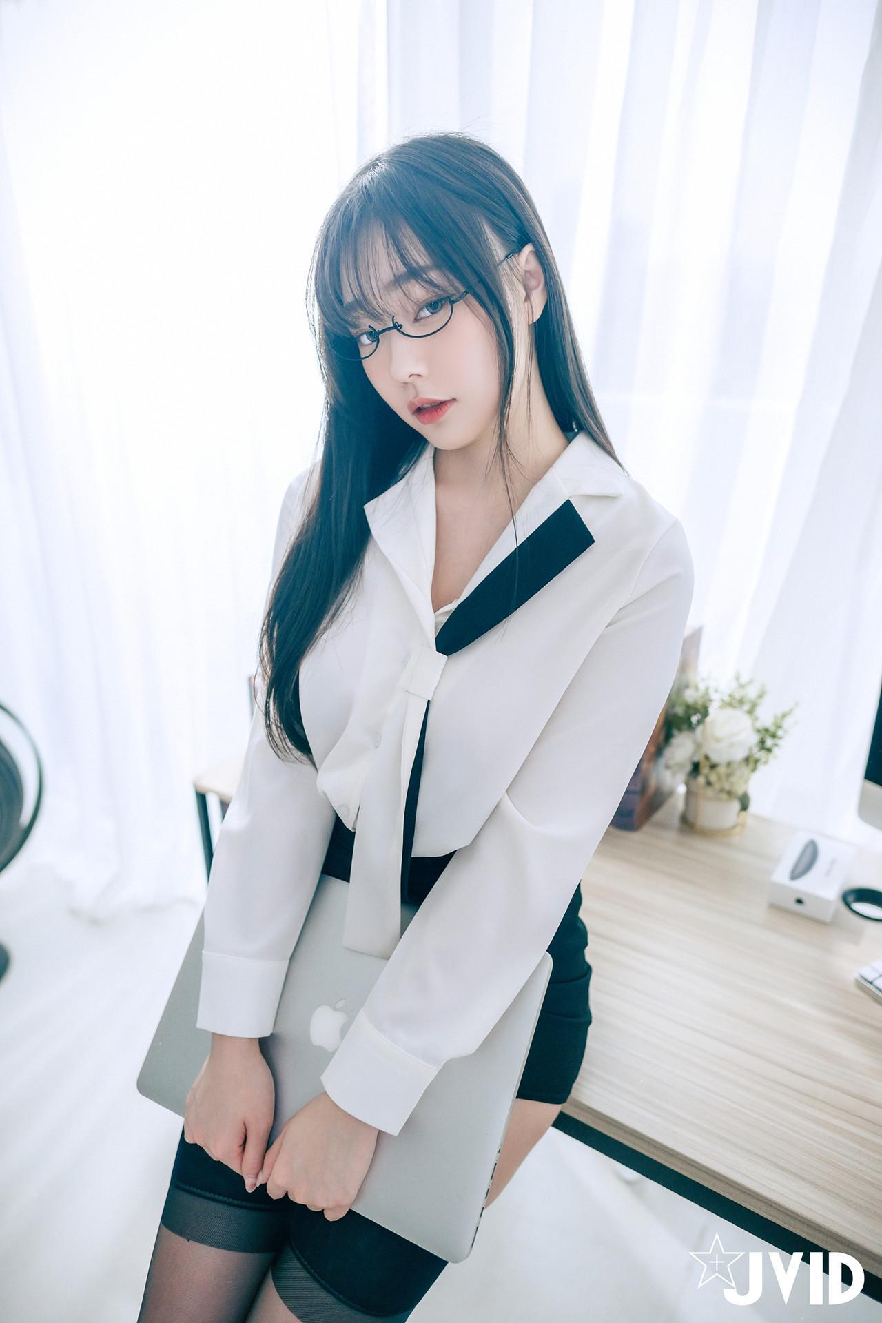 JVID 苡昕Slivia – 超巨乳女秘書 Set.01(7)