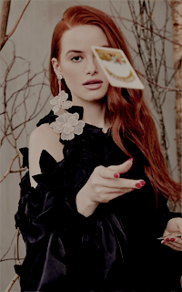 Madelaine Petsch QvOLKgKN_o