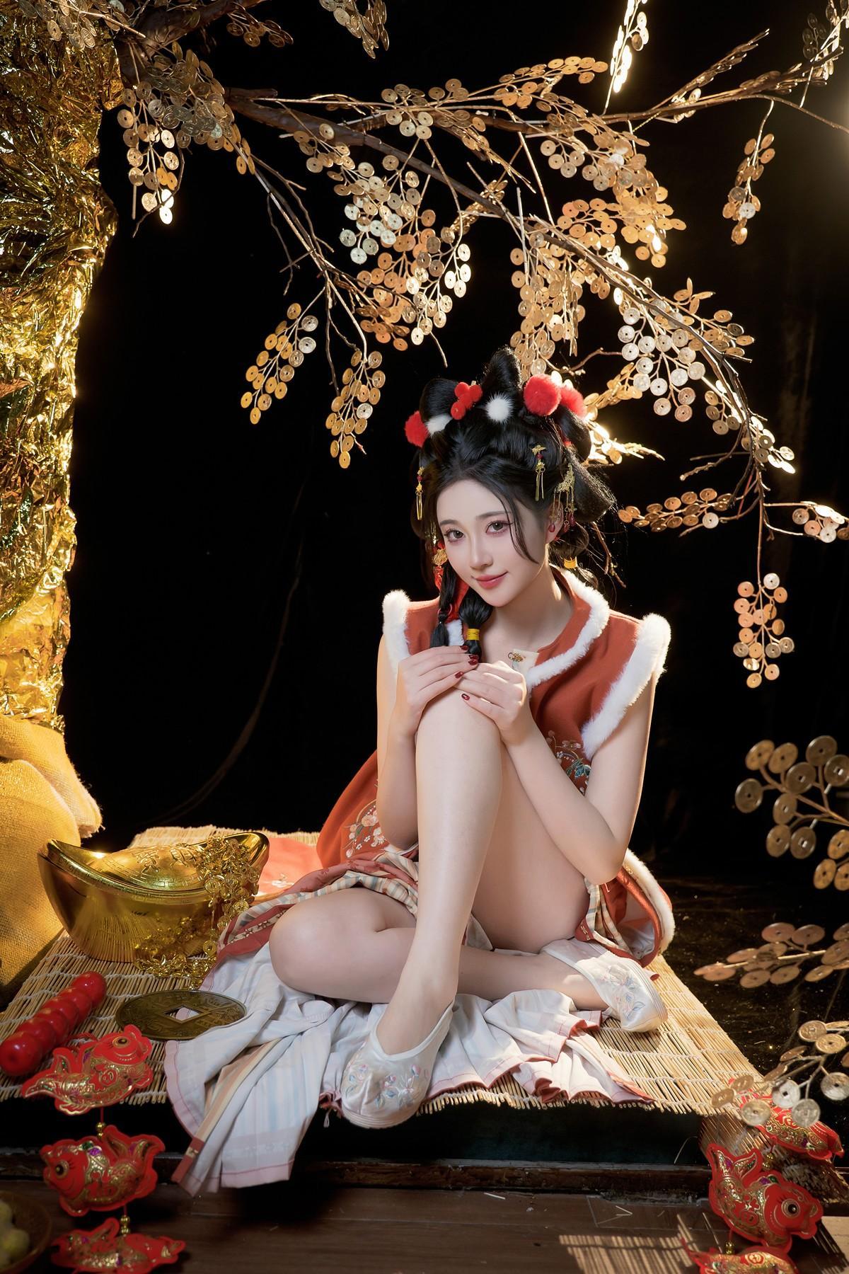年年Nnian, ヌード写真集 Golden Tree(38)