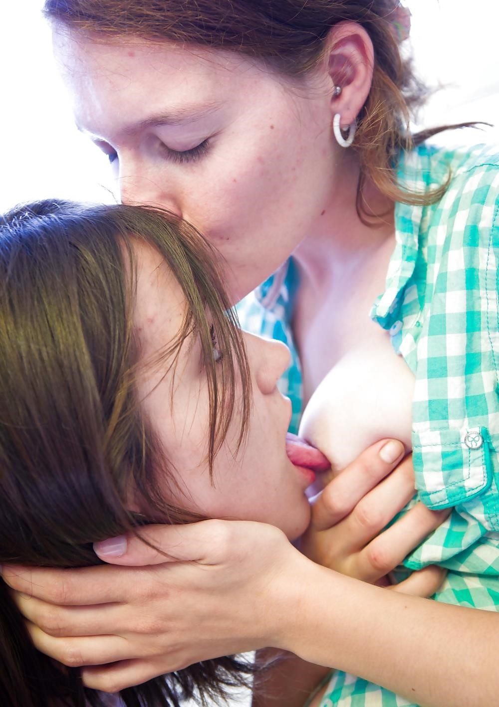 Lesbians Breastfeeding Pics