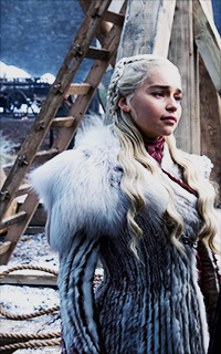 Emilia Clarke JkOetqt5_o