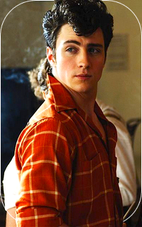 Aaron Taylor-Johnson AORfIbdt_o