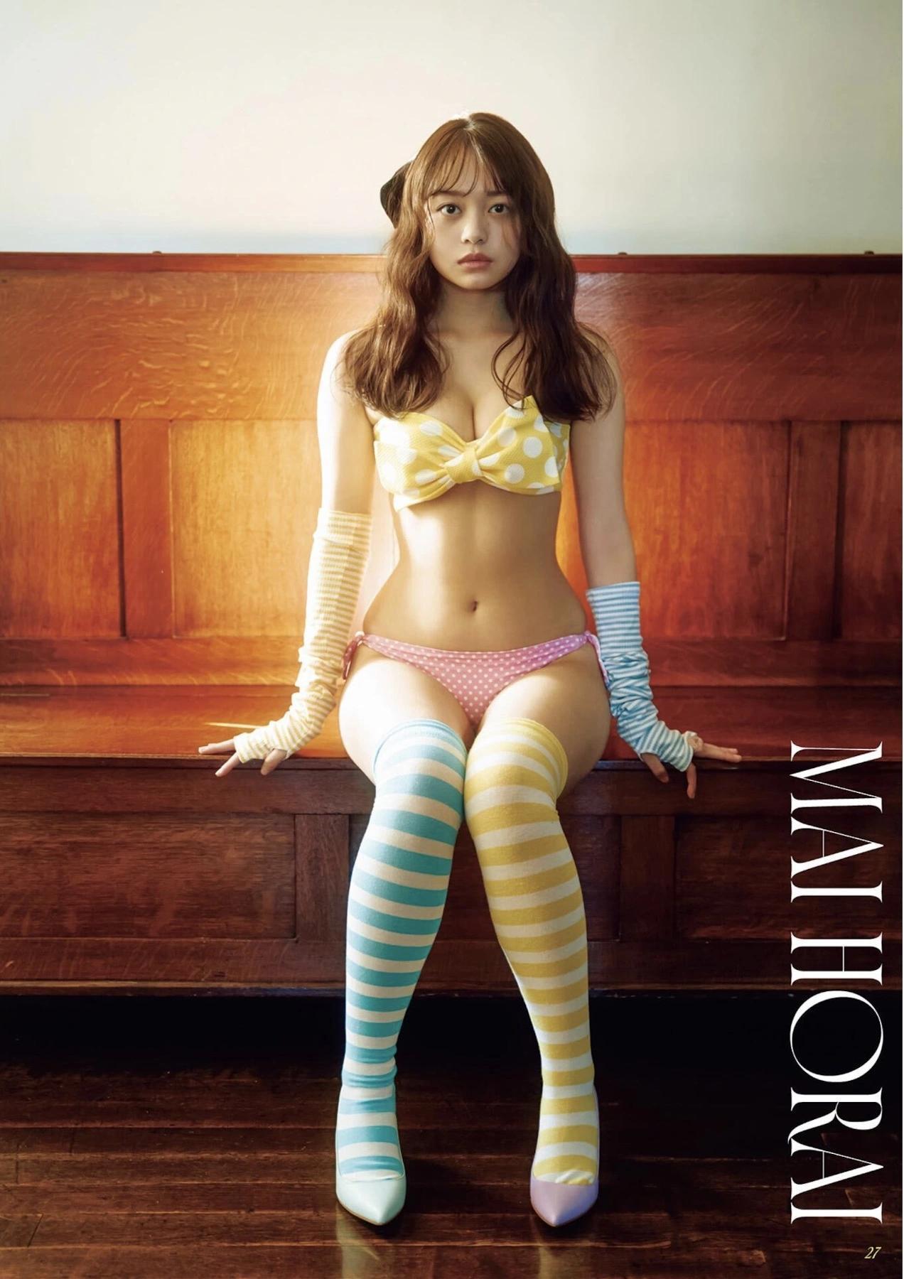 Mai Horai 蓬莱舞, B.L.T. 写真集 Monster Round 3(1)