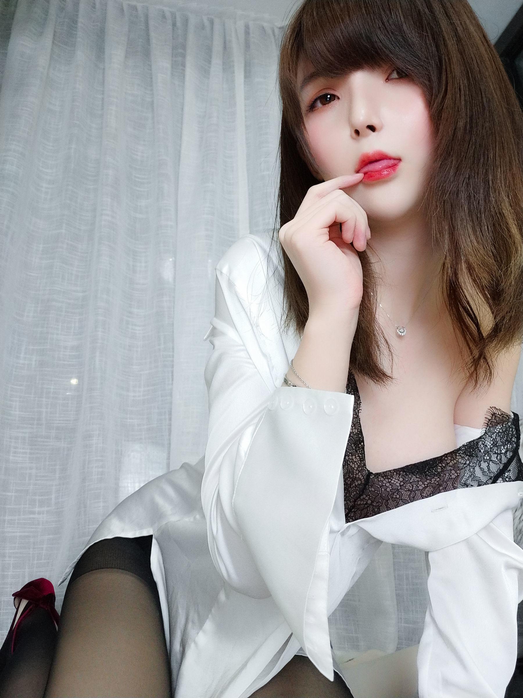 [Coser美女] 一小央泽 《约会女友》 写真集(70)