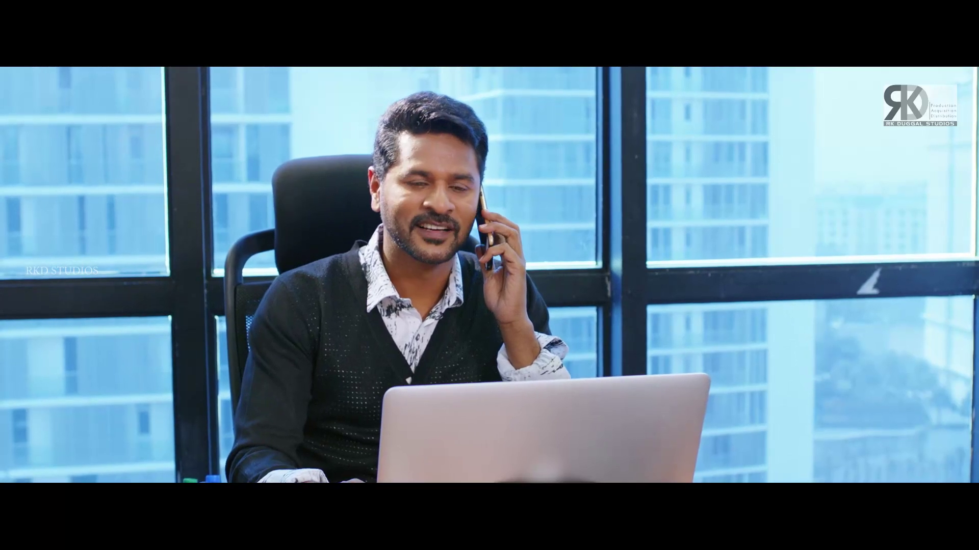 Afra Tafri (Charlie Chaplin 2) (2019) Hindi - 1080p - WEB HD - AVC - AAC-IcTv Exclusi Afra Tafri (Charlie Chaplin 2) (2019) Hindi - 1080p - WEB HD - AVC - AAC-IcTv Exclusi