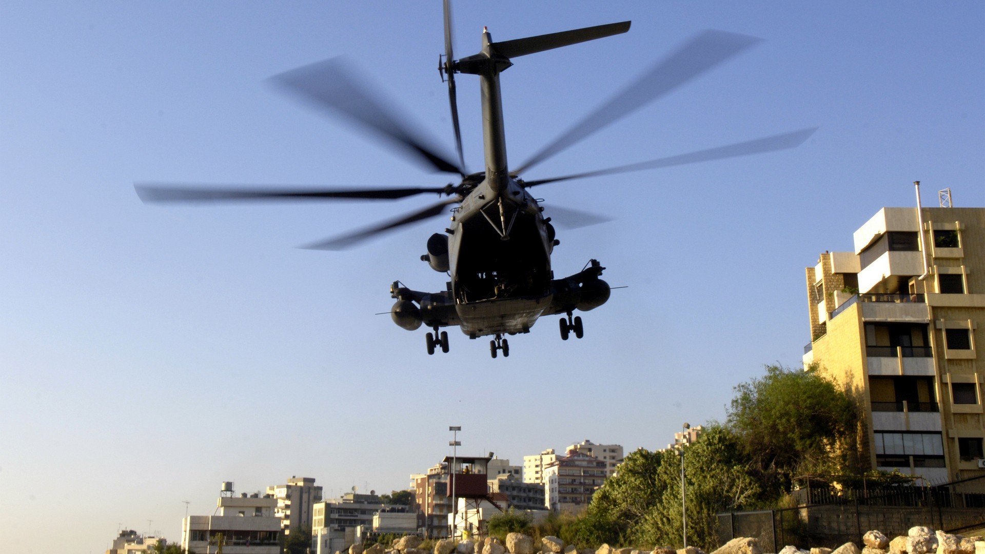 MH-53PaveLow-Beirut2560x1600_cr.jpg