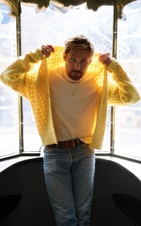 Ryan Gosling NbEAeWl8_o