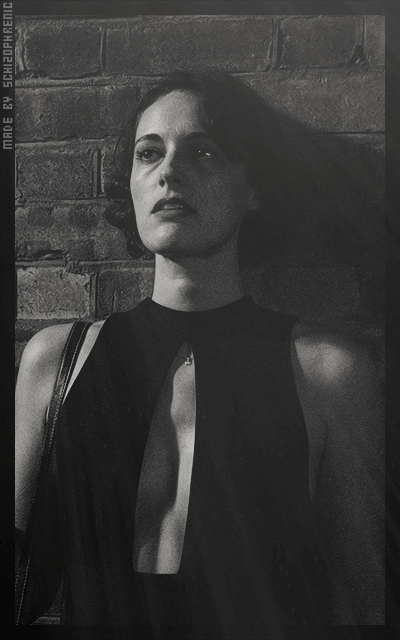 Phoebe Waller-Bridge HspwsLMa_o