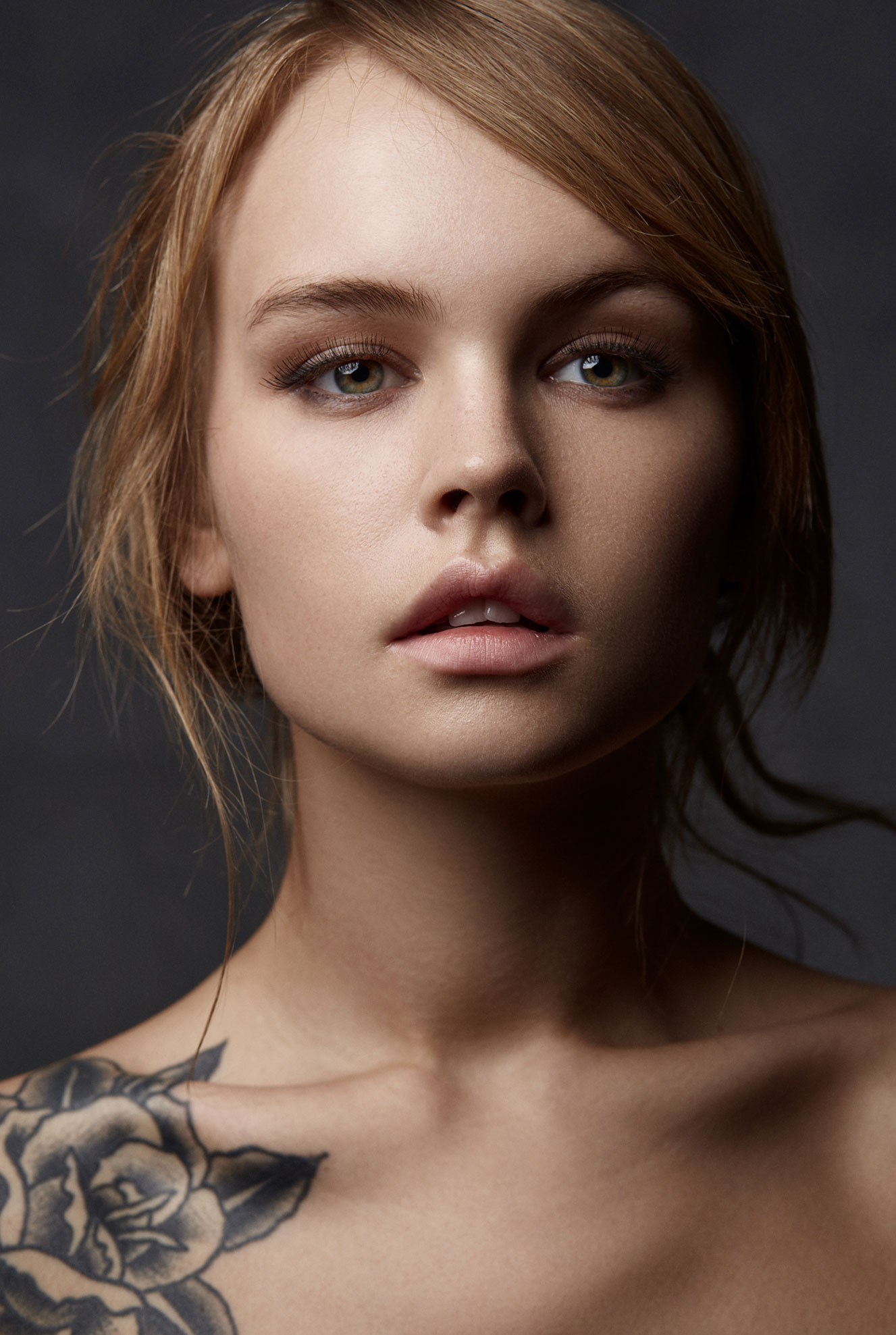 портрет Анастасии Щегловой / Anastasiya Scheglova by Babak Fatholahi портрет Анастасии Щегловой / Anastasiya Scheglova by Babak Fatholahi