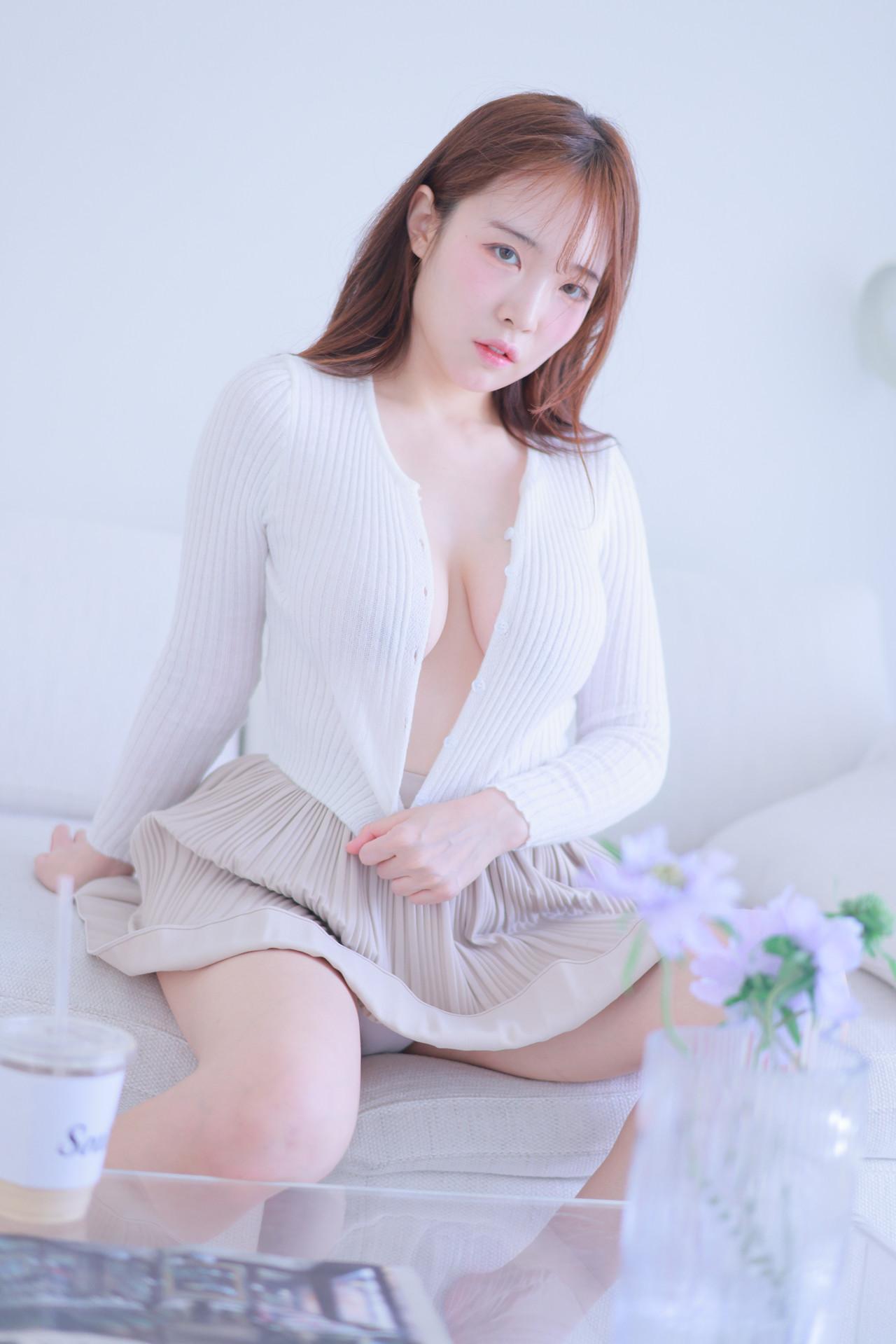Rinaモモリナ, Photobook ‘Knitwear’ Set.01(29)