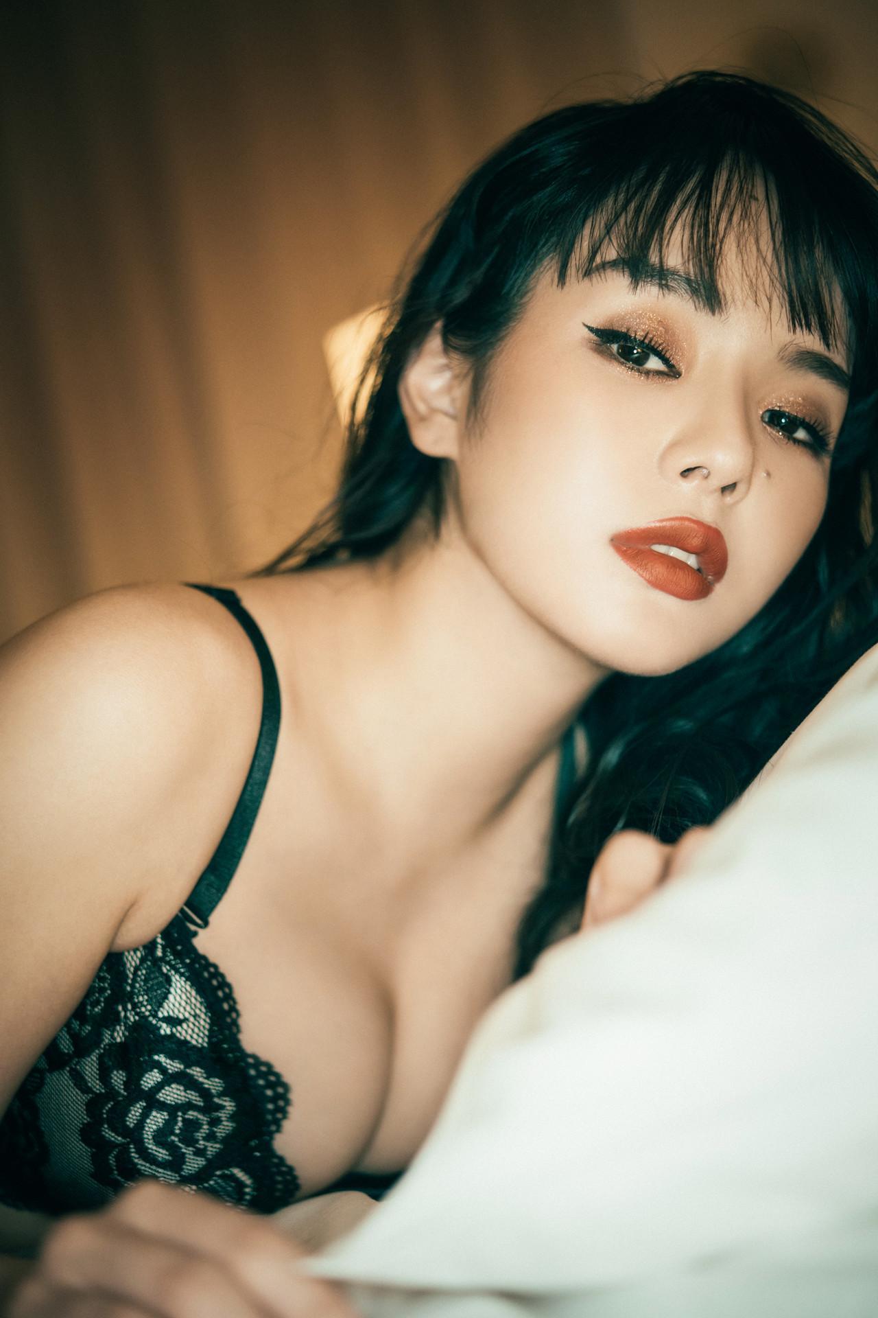 EIMI エイミ, デジタル写真集 「Undergarments」 Set.02(22)