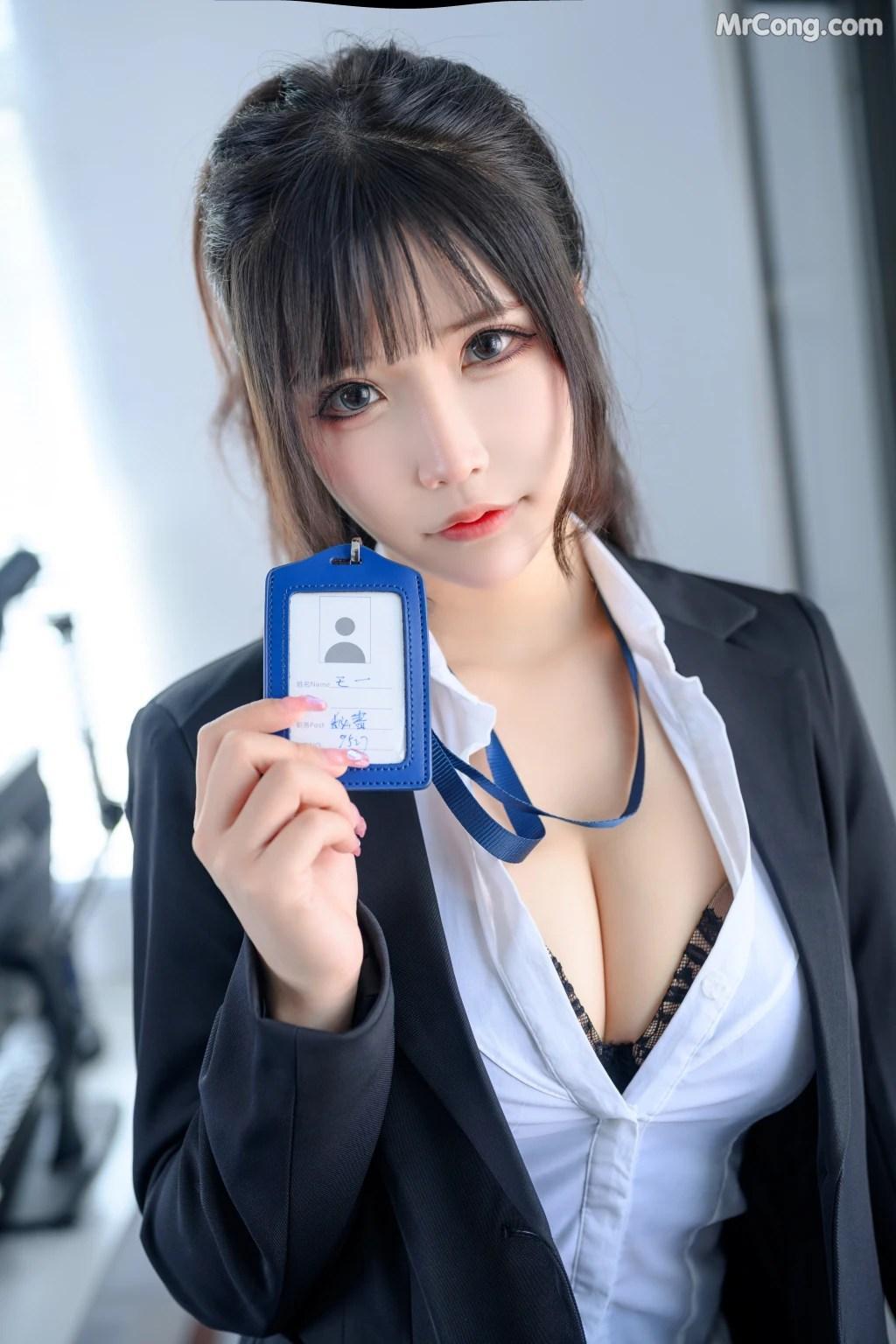 Coser@抱走莫子aa Vol.043: OL太太 (78 photos )(72)