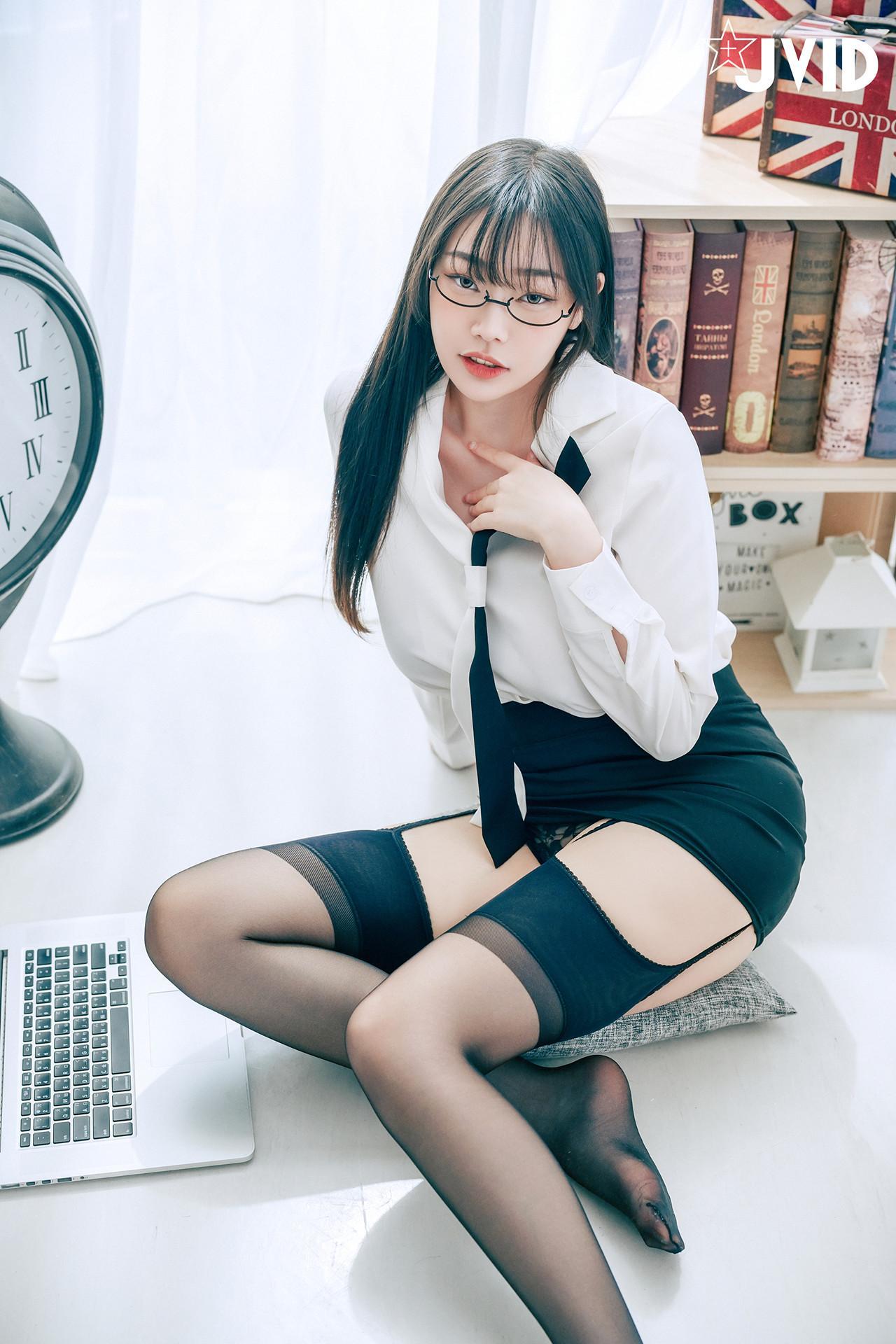 JVID 苡昕Slivia – 超巨乳女秘書 Set.02(21)