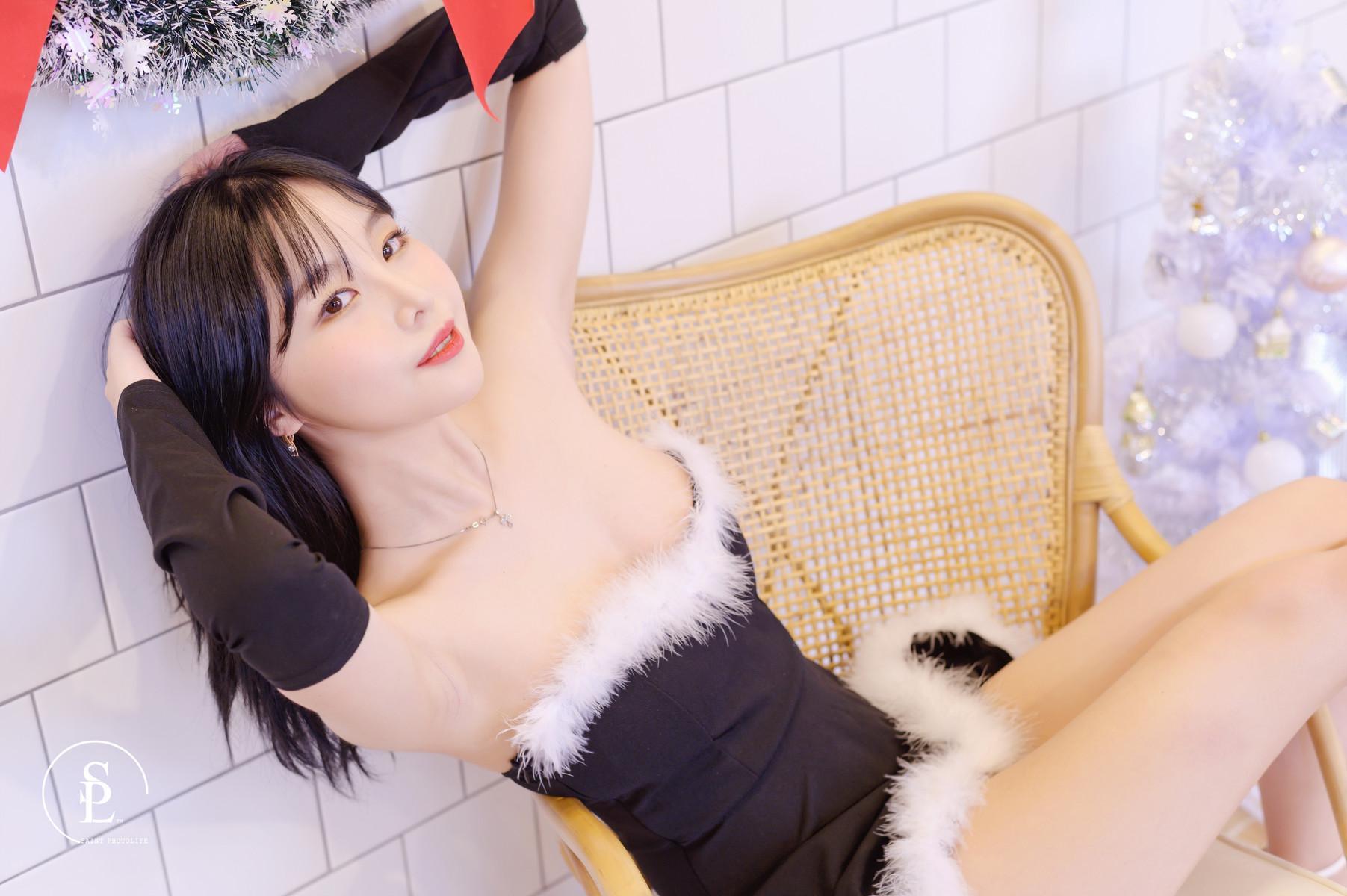 Yuna 유나, [SAINT Photolife] Merry Yuna’s Xmas Set.01(31)