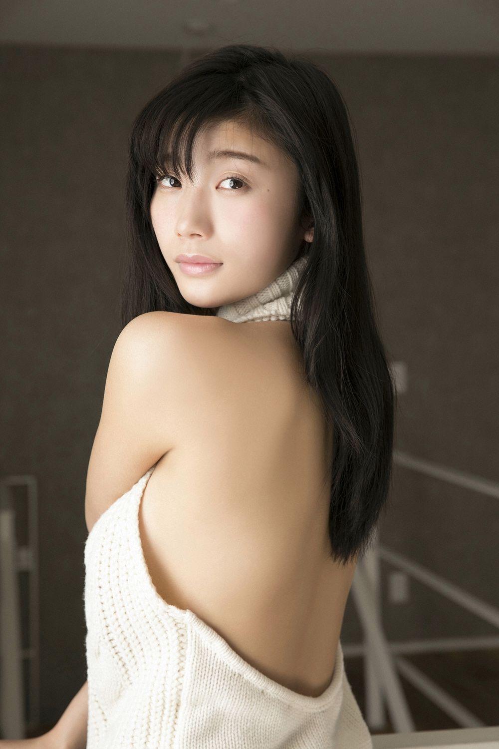 小倉優香《女神降臨》 [YS-Web] Vol.811 写真集(78)