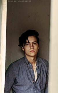 Cole Sprouse QX0mPgRW_o
