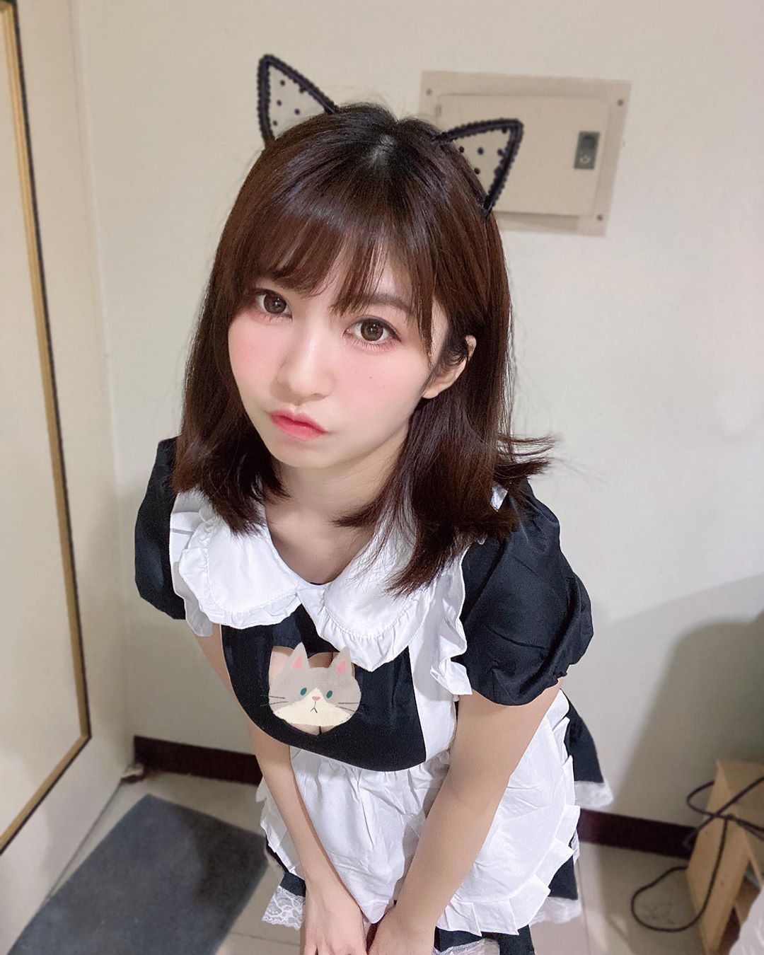 直播正妹—李藹蔚 NF6g5tBQ o - 直播正妹—李藹蔚