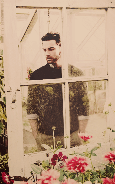 Aidan Turner QBBT5veI_o