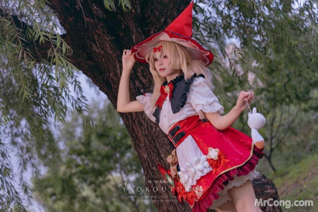 Coser@黏黏团子兔: 琪花星烛·可莉 可莉炸鱼舞 (66 photos )(2)