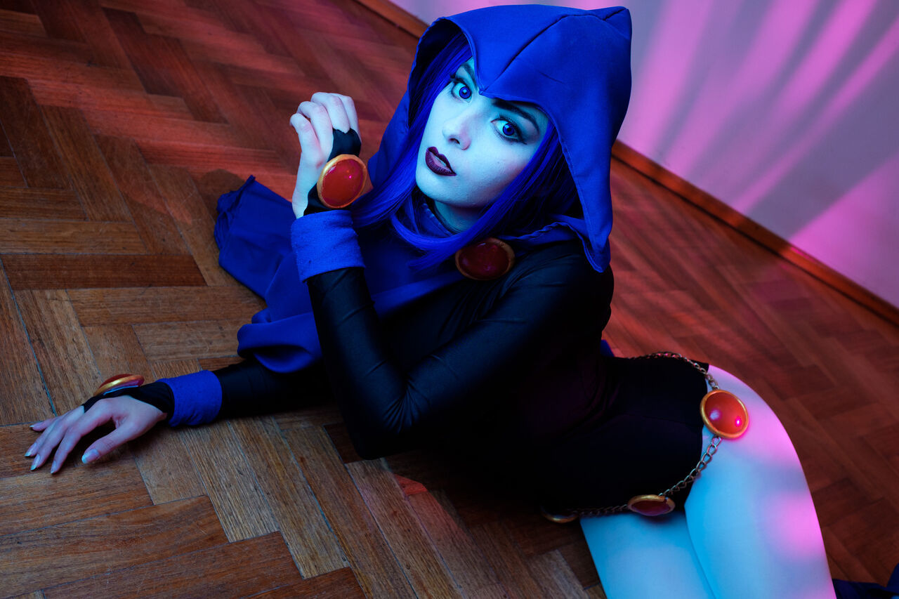 Valentina Kryp - Raven
