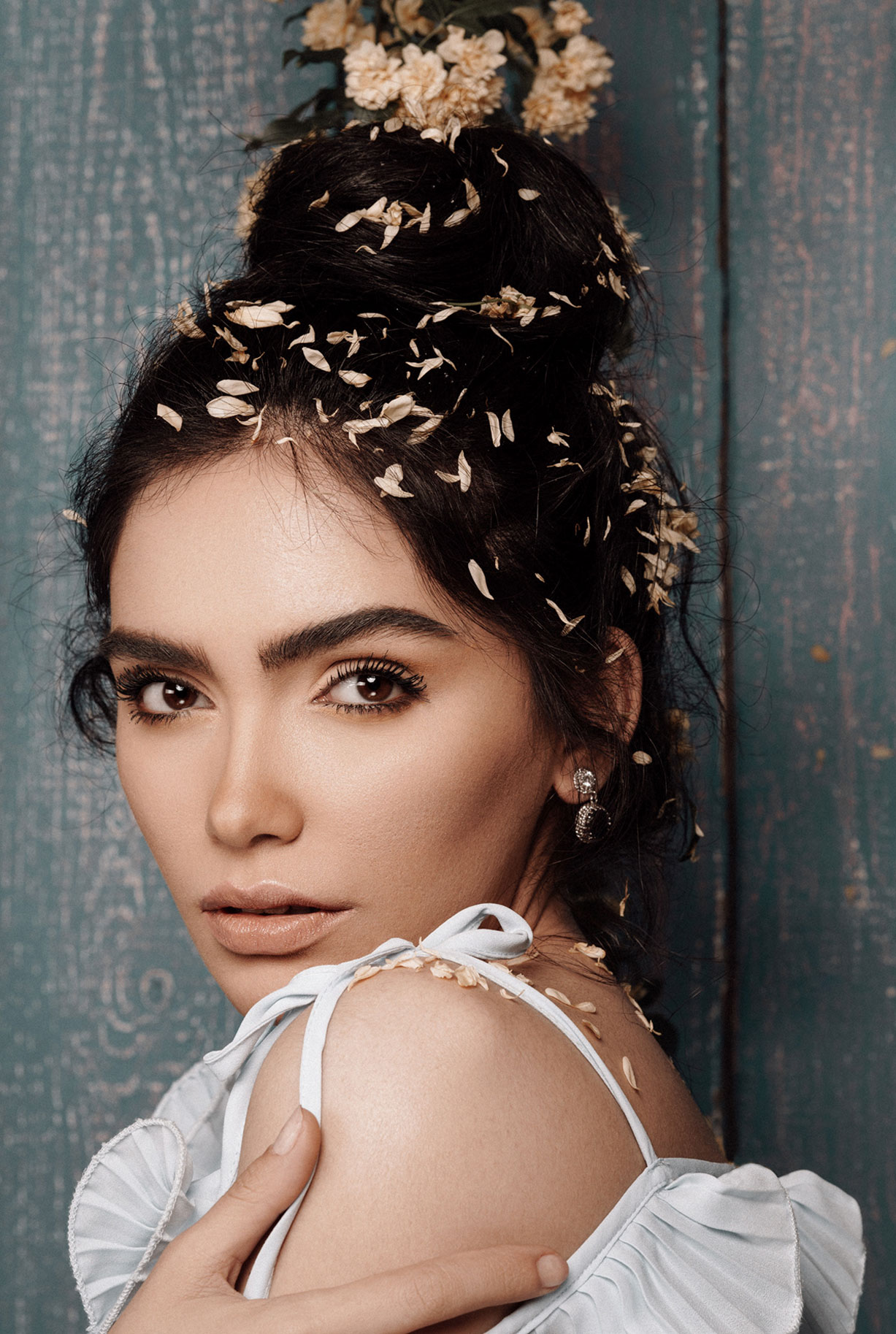 Spring story / Niloofar Bagherii by Babak Fatholahi Spring story / Niloofar Bagherii by Babak Fatholahi