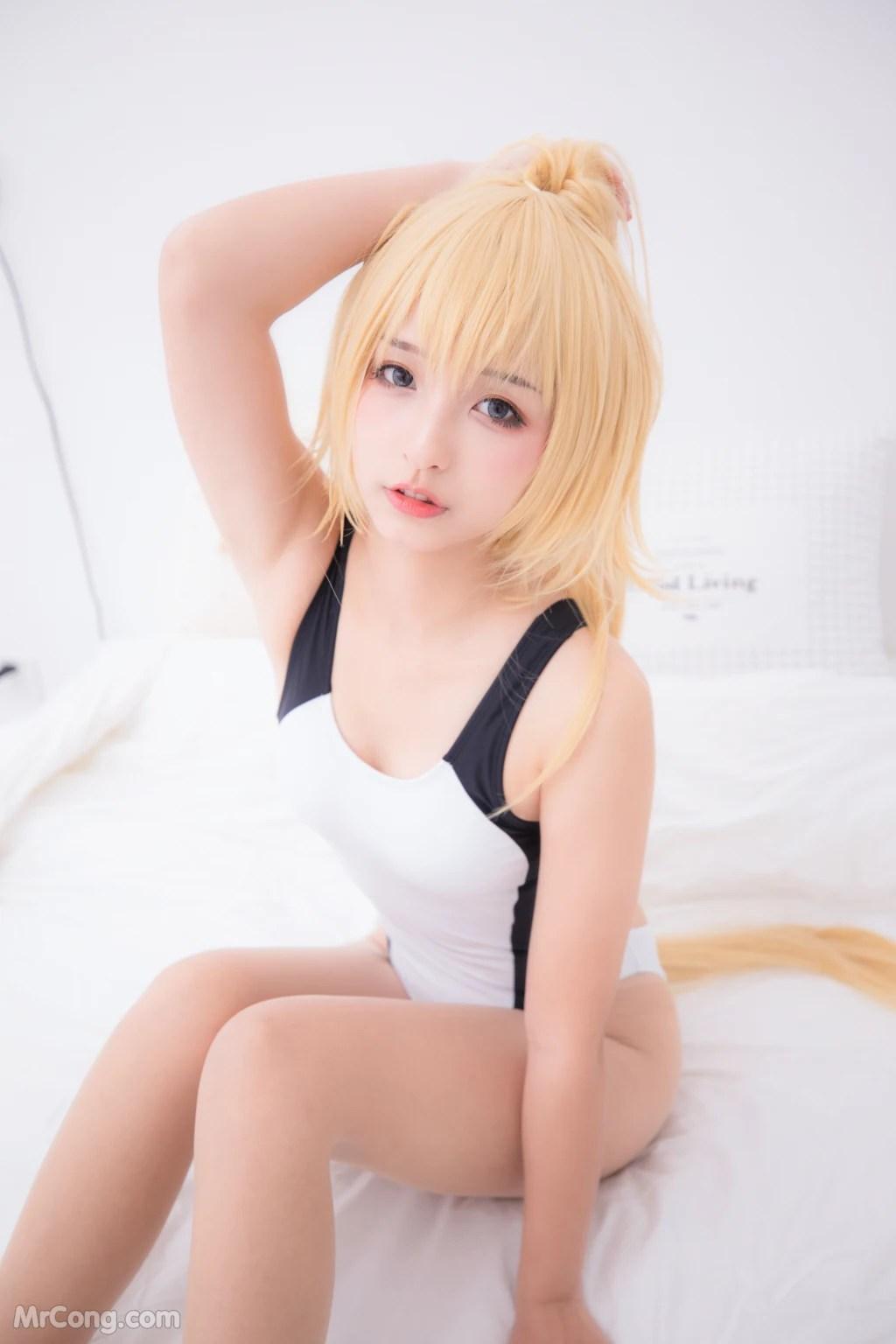 Coser@神楽坂真冬 Vol.036: 电子相册-白贞德《Swimingthedrea》(150 photos)(51)