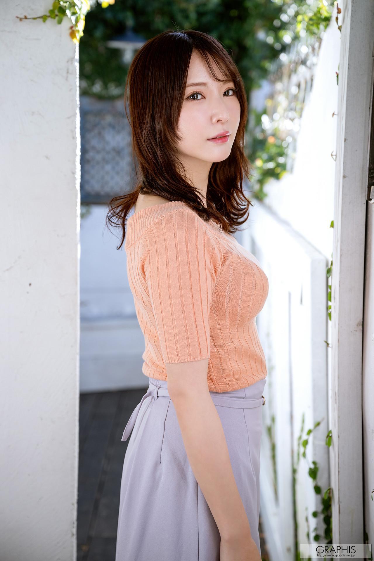 Yuuka Niizuma 新妻ゆうか, Graphis First Gravure Vol.01(2)