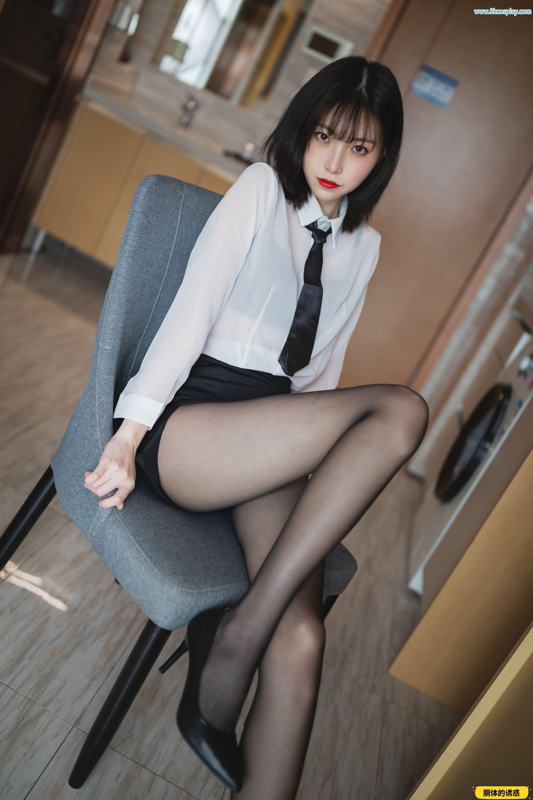 许岚LAN - NO.02 OL制服 Office Lady [41P-727MB]