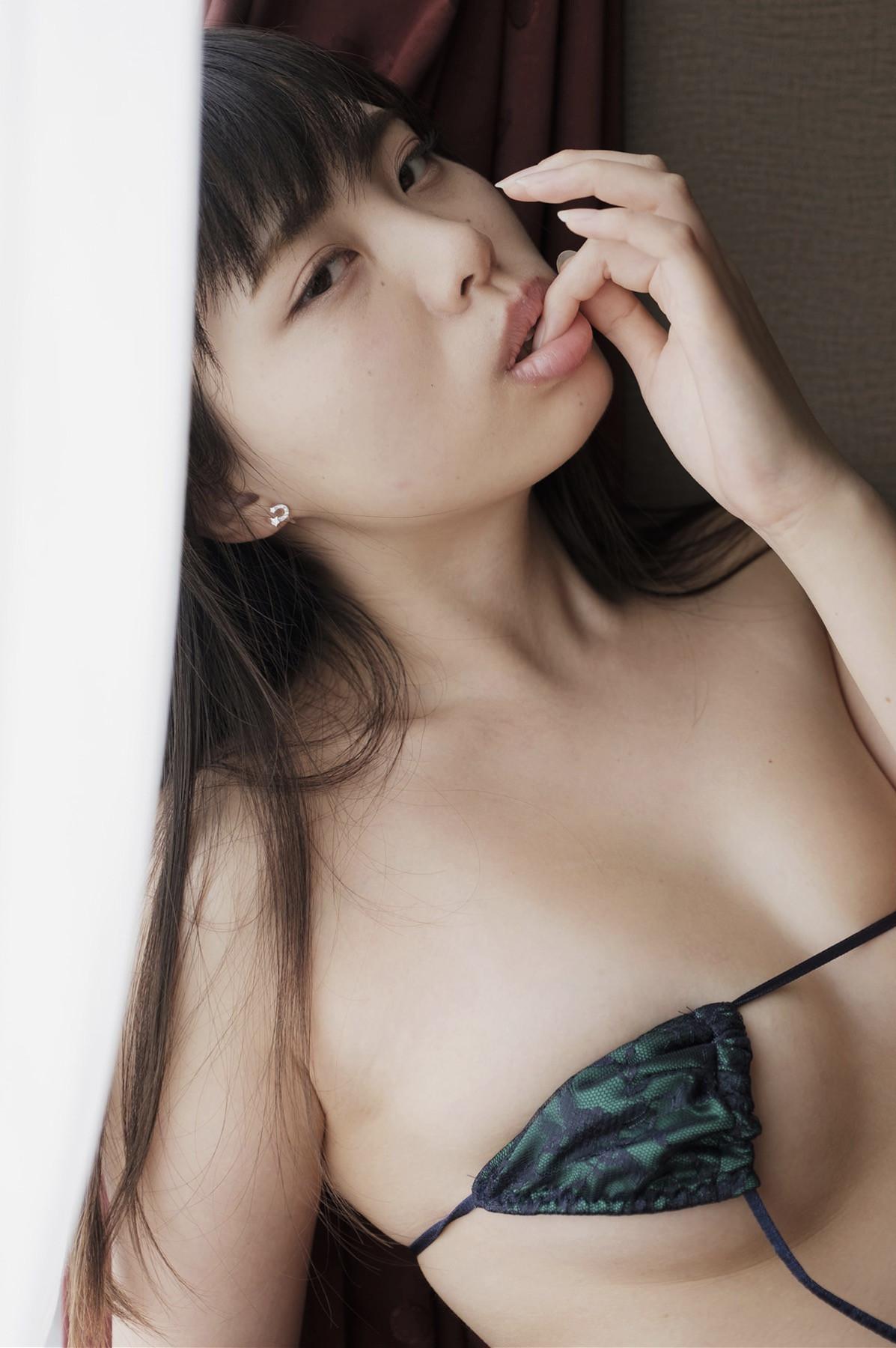 SenaAmane 天音汐那, Evolved Gravure 写真集 『クチビルに触れて vol.4』 Set.01(51)
