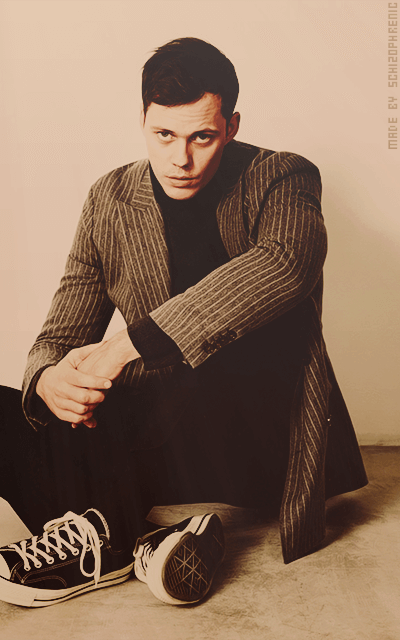 Bill Skarsgärd Qhxx1SM1_o