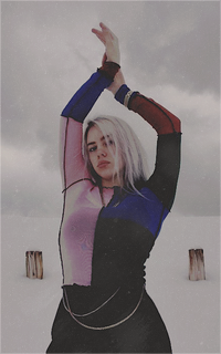 Billie Eilish YvNdNVLO_o