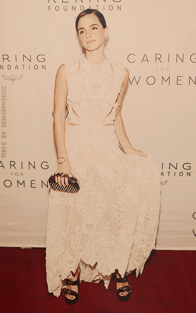 Emma Watson - Page 16 PtBAf3r6_o