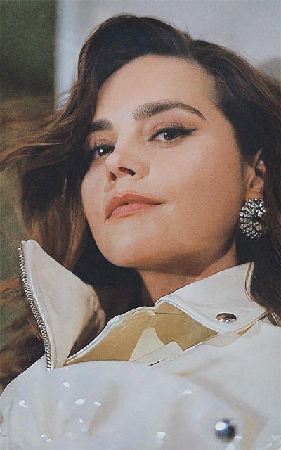 Jenna Coleman - Page 2 MQfVLpqM_o