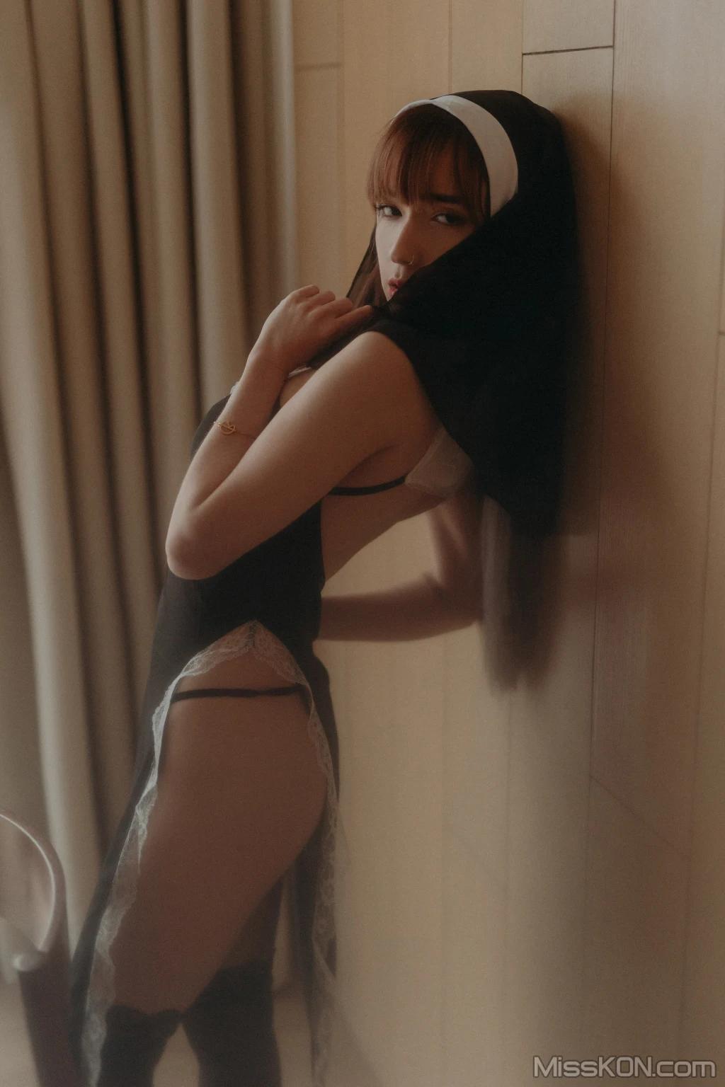 [DCP snaps] Vanessa: Vol.10 Halloween Nun (78 photos)(20)