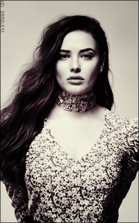 Katherine Langford WZqyLQdb_o