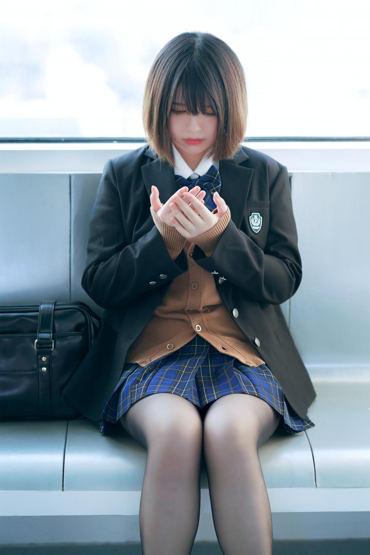 Cosplay 半半子Banbanko 彼女の制服(25)