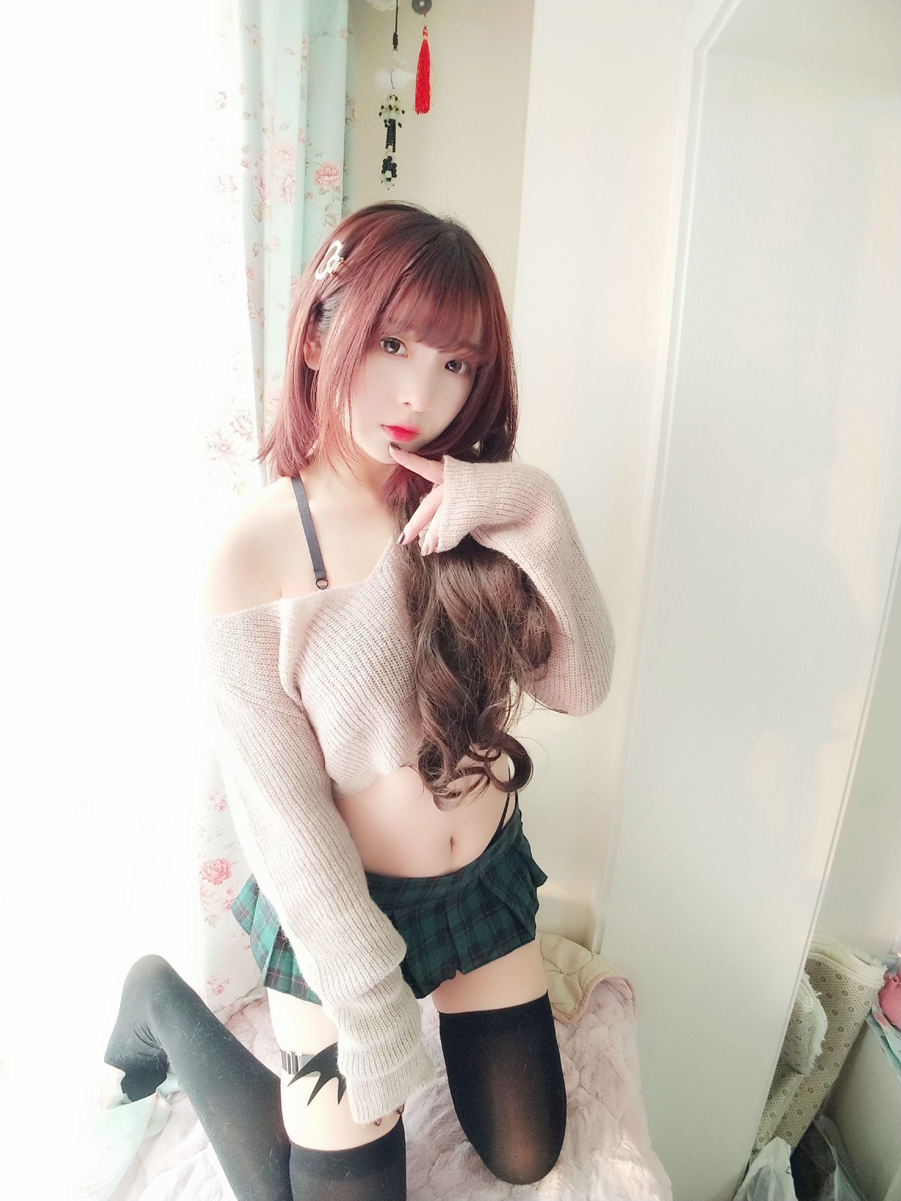 [Cosplay] 二次元美女古川kagura – 性感毛衣(19)