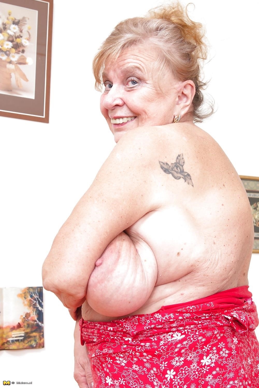 Old women with huge saggy tits-7464