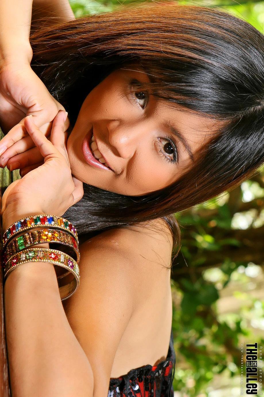 Ranee Jareonkul The Black Alley Photobook Set.01(53)