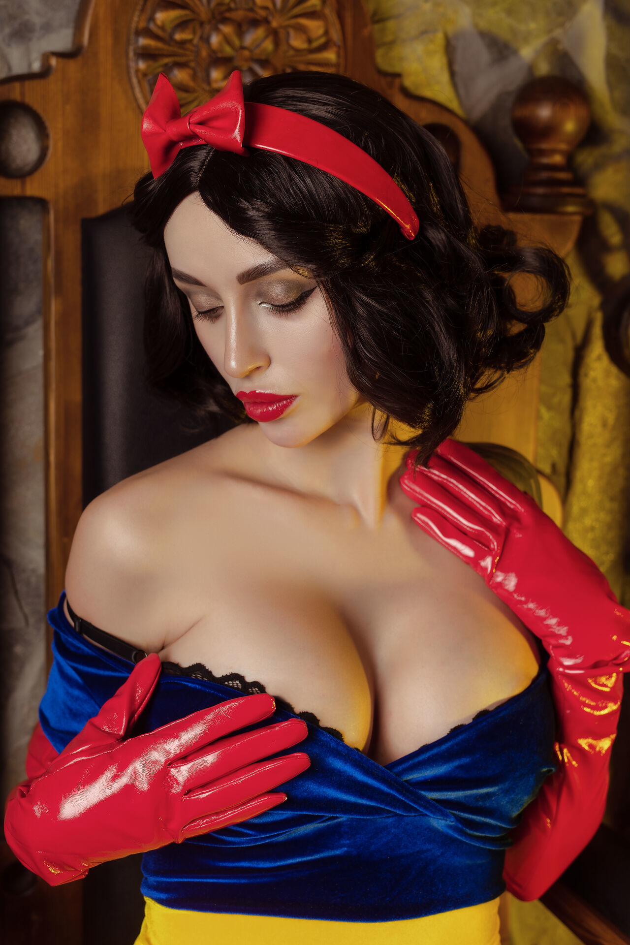 Lera Himera - NOIR BDSM SNOW WHITE