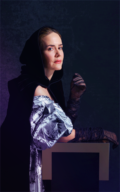 Sarah Paulson  ANyMh0b4_o