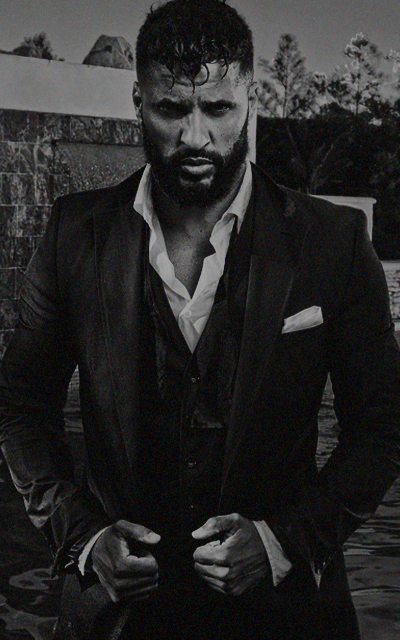 Ricky Whittle  PkchsnOy_o