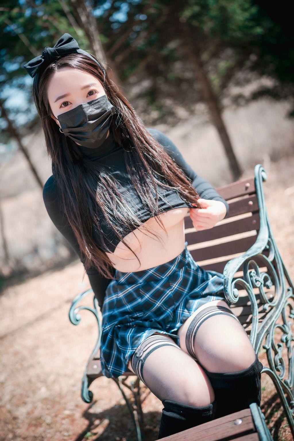 DJAWA Photo - Son Ye-Eun (손예은): "Early Spring Walk in March Vol.2" (+S.Ver) (156 photos)(126)