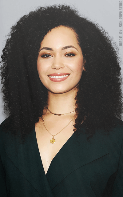 Madeleine Mantock LAvVmUIQ_o